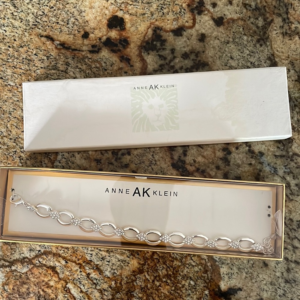 Anne Klein bracelet
